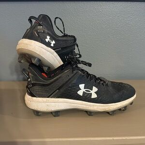 Men’s size 9 Baseball Cleats